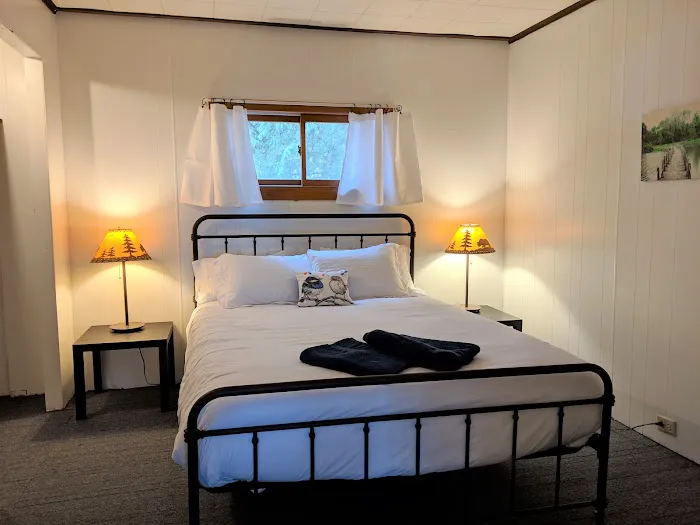 Point of View Lake Resort and Glamping Campground 4