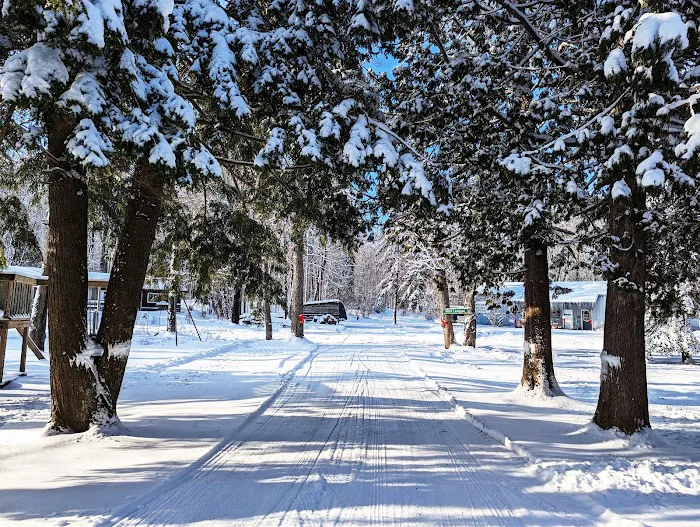 Point of View Lake Resort and Glamping Campground 4