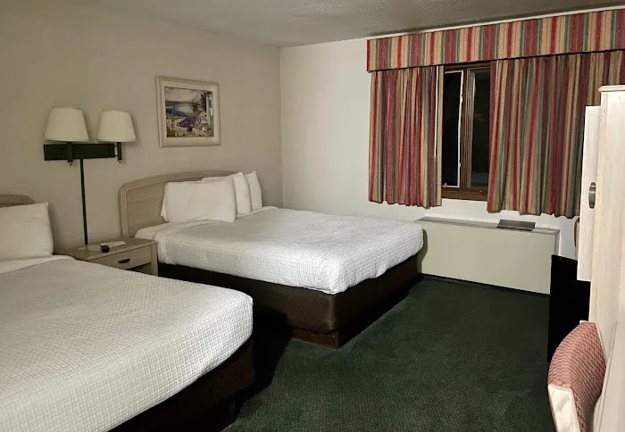 Paradise Shores Hotel 4