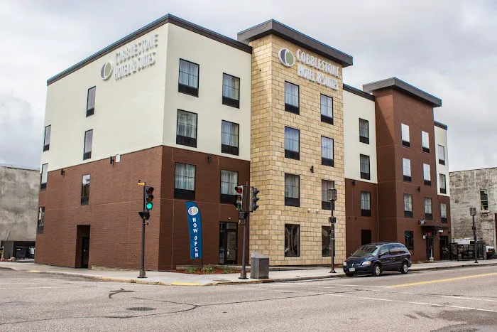 Cobblestone Hotel & Suites - Chippewa Falls 4