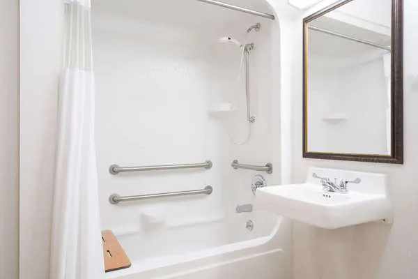 Baymont by Wyndham Marshfield 4