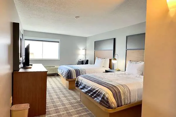 AmericInn by Wyndham Marshfield 4