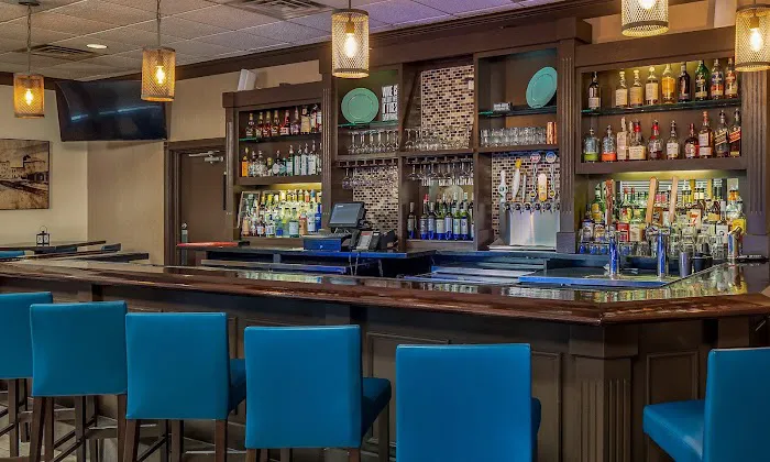 Holiday Inn Conference Ctr Marshfield by IHG 4