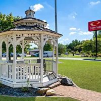 Econo Lodge Inn & Suites ico