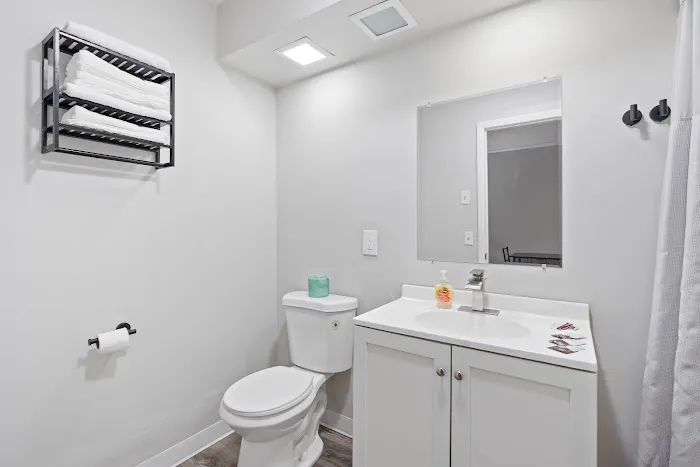 Willow Inn + Suites 4