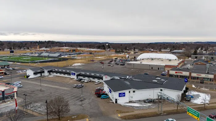 Willow Inn and Suites 4
