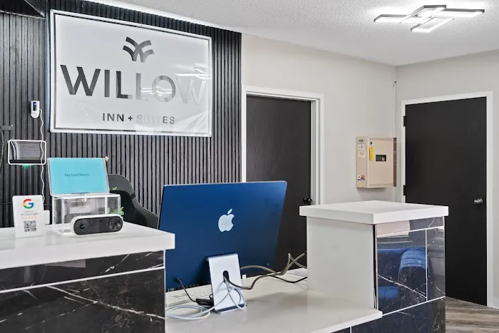 Willow Inn and Suites 4