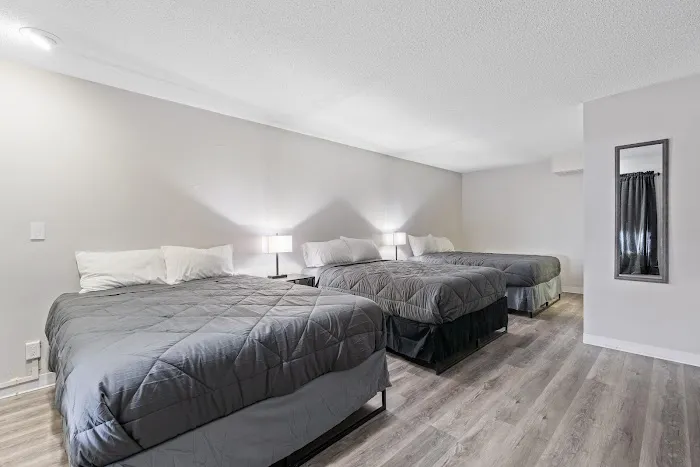 Willow Inn and Suites 4