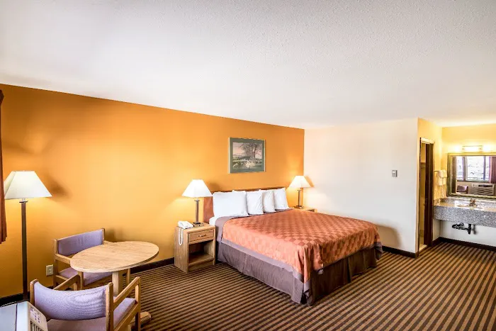 Scottish Inns & Suites 4