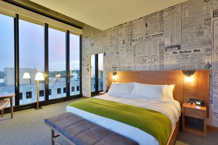 The Lismore Hotel Eau Claire - a DoubleTree by Hilton Hotel 5