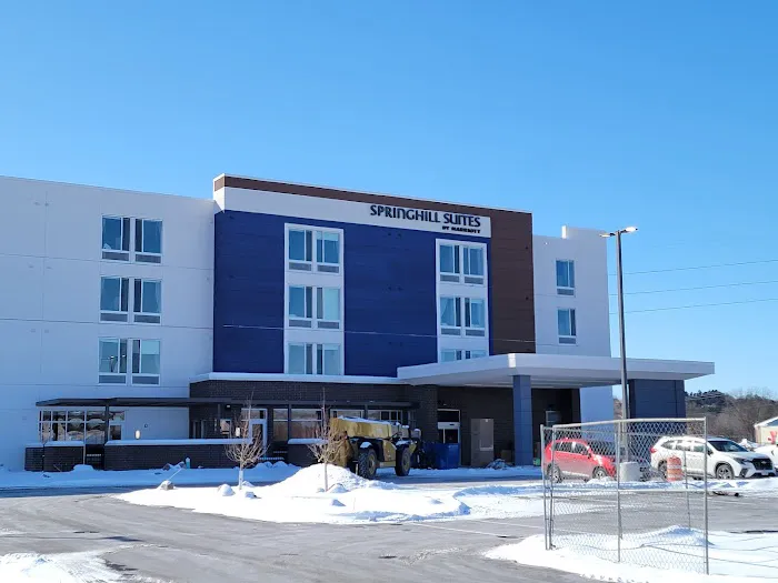 SpringHill Suites Eau Claire 4