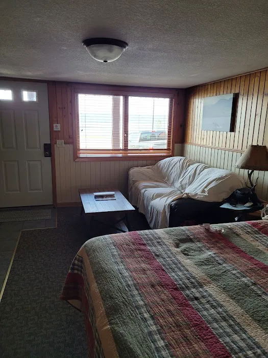 John Hall's Alaskan Lodge 4