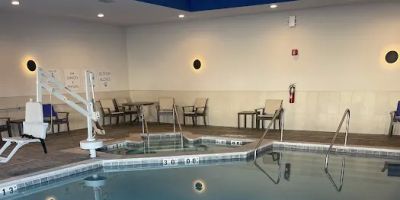 Holiday Inn Express & Suites Eau Claire West I-94 by IHG
