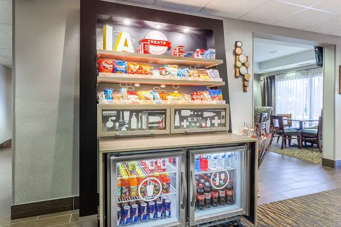 Hampton Inn Eau Claire 4