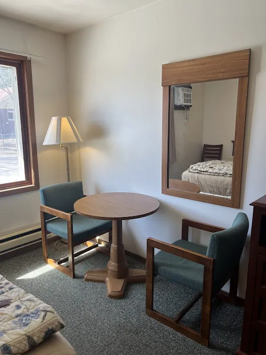 Westgate Motel 4