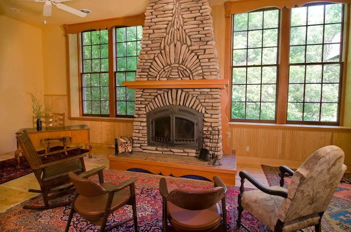 Maiden Rock Inn 4