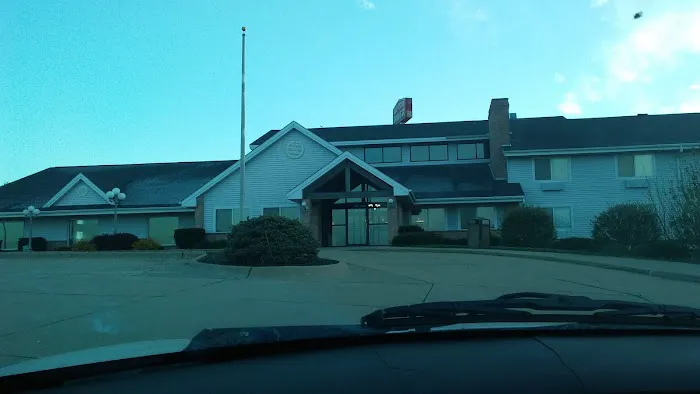 American Inn and Suites 4