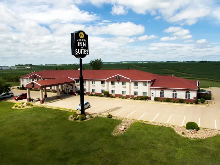 Urbana Inn & Suites 4