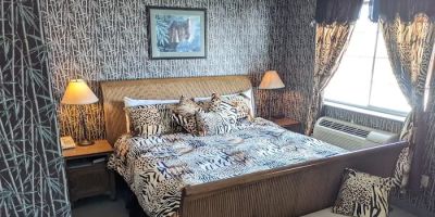 Urbana Inn & Suites