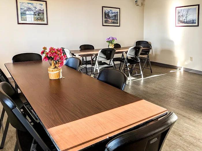 Urbana Inn & Suites 4