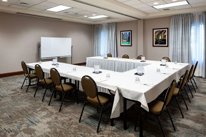 Hilton Garden Inn Chicago O'Hare Airport 4