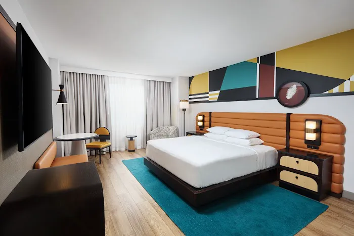 Hyatt Centric Chicago O’Hare 4
