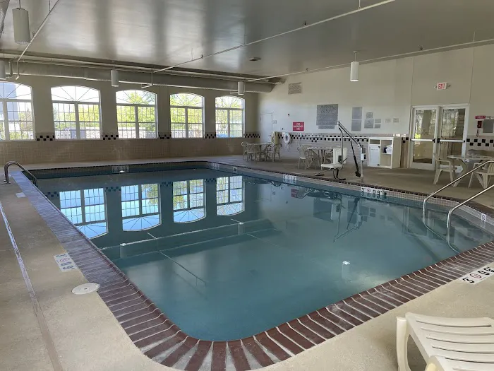 Country Inn & Suites by Radisson, Elk Grove Village/Itasca 4