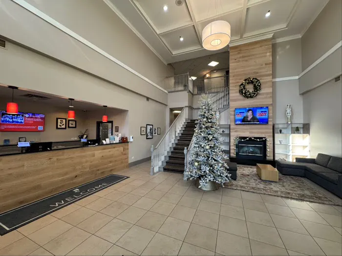 Country Inn & Suites by Radisson, Elk Grove Village/Itasca 4