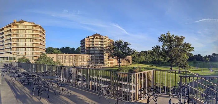 Eaglewood Resort & Spa 4