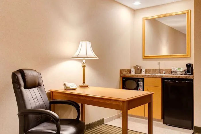 Hampton Inn & Suites Chicago Addison 4