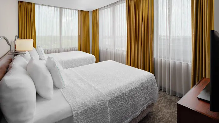 SpringHill Suites Chicago O'Hare 5
