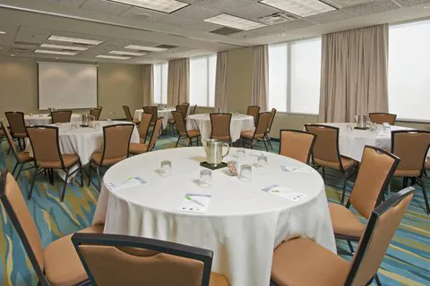 SpringHill Suites Chicago O'Hare 5