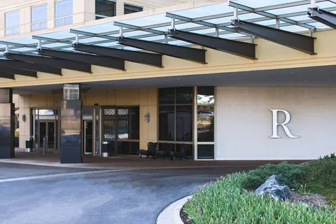 Renaissance Chicago O'Hare Suites Hotel 5