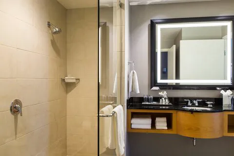 Renaissance Chicago O'Hare Suites Hotel 5