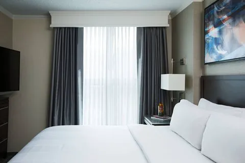 Chicago Marriott Suites O'Hare 4