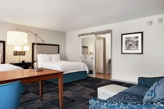 Hampton Inn & Suites Rosemont Chicago O'Hare 4