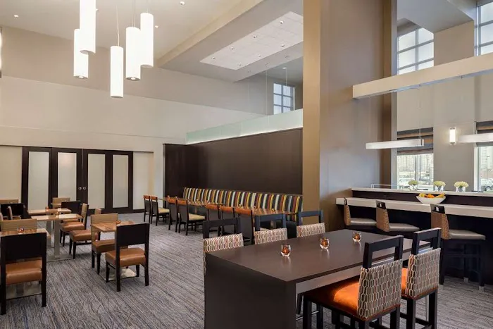 Hampton Inn & Suites Rosemont Chicago O'Hare 4