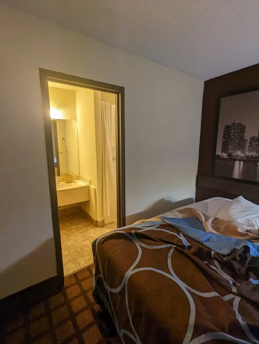 Super 8 by Wyndham Chicago IL 5