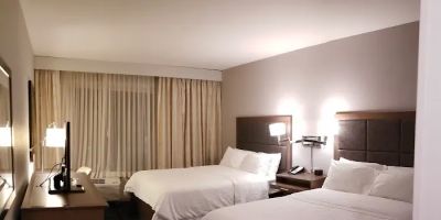 Hampton Inn Chicago North-Loyola Station