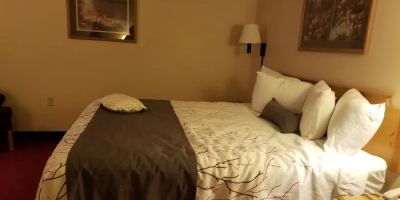 Dancing Eagles Hotel
