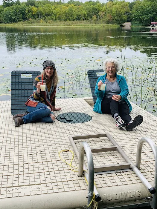 Sunny's Clear Lake Resort 4