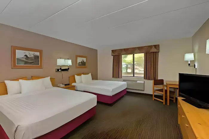 Quality Inn 4