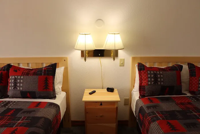 Gateway Inn and Suites 4