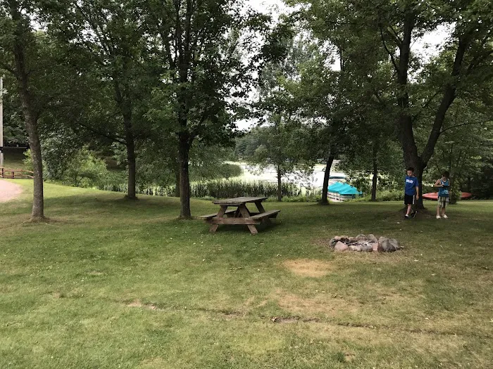 R & R on the Lake/Floods Island 4