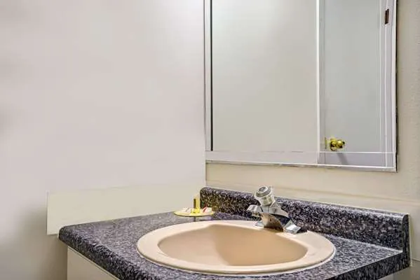 Travelodge by Wyndham Red Wing 4