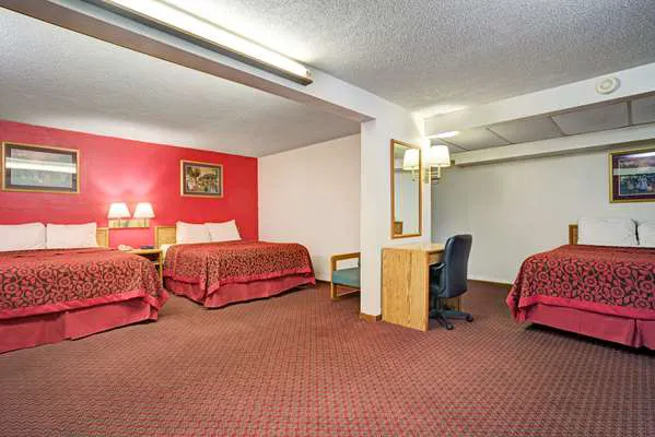 Travelodge by Wyndham Red Wing 4