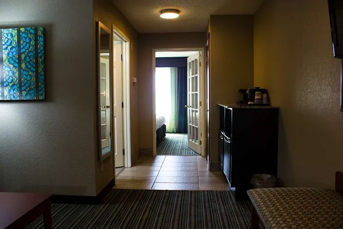 Best Western Plus Menomonie Inn & Suites 4