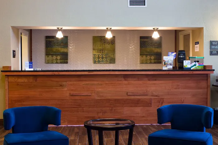 Best Western Plus Menomonie Inn & Suites 4