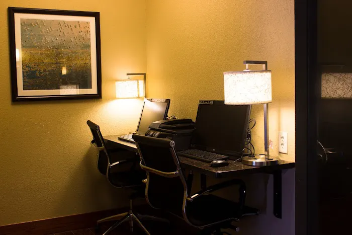 Best Western Plus Menomonie Inn & Suites 4