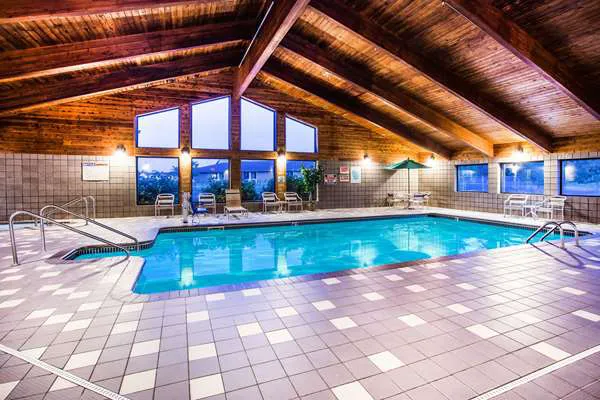 AmericInn by Wyndham Menomonie 4